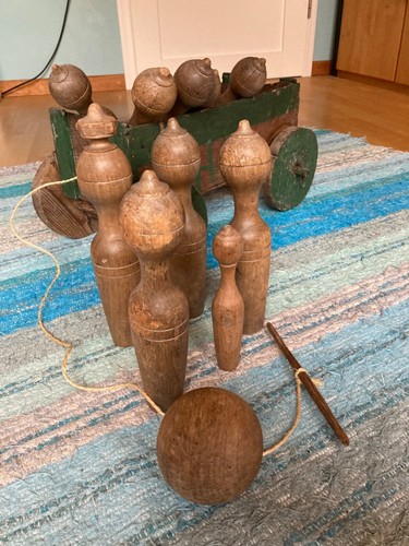 Antikes holzspielzeug vor - antikes,