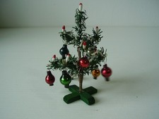 Antiker kleiner Weihnachtsbaum